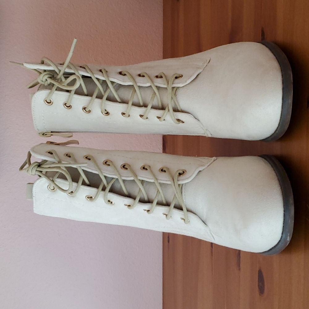 Journee Baylor lace-up ankle boot